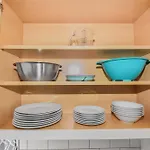 Spacious Cozy Unit Near University And Casinos