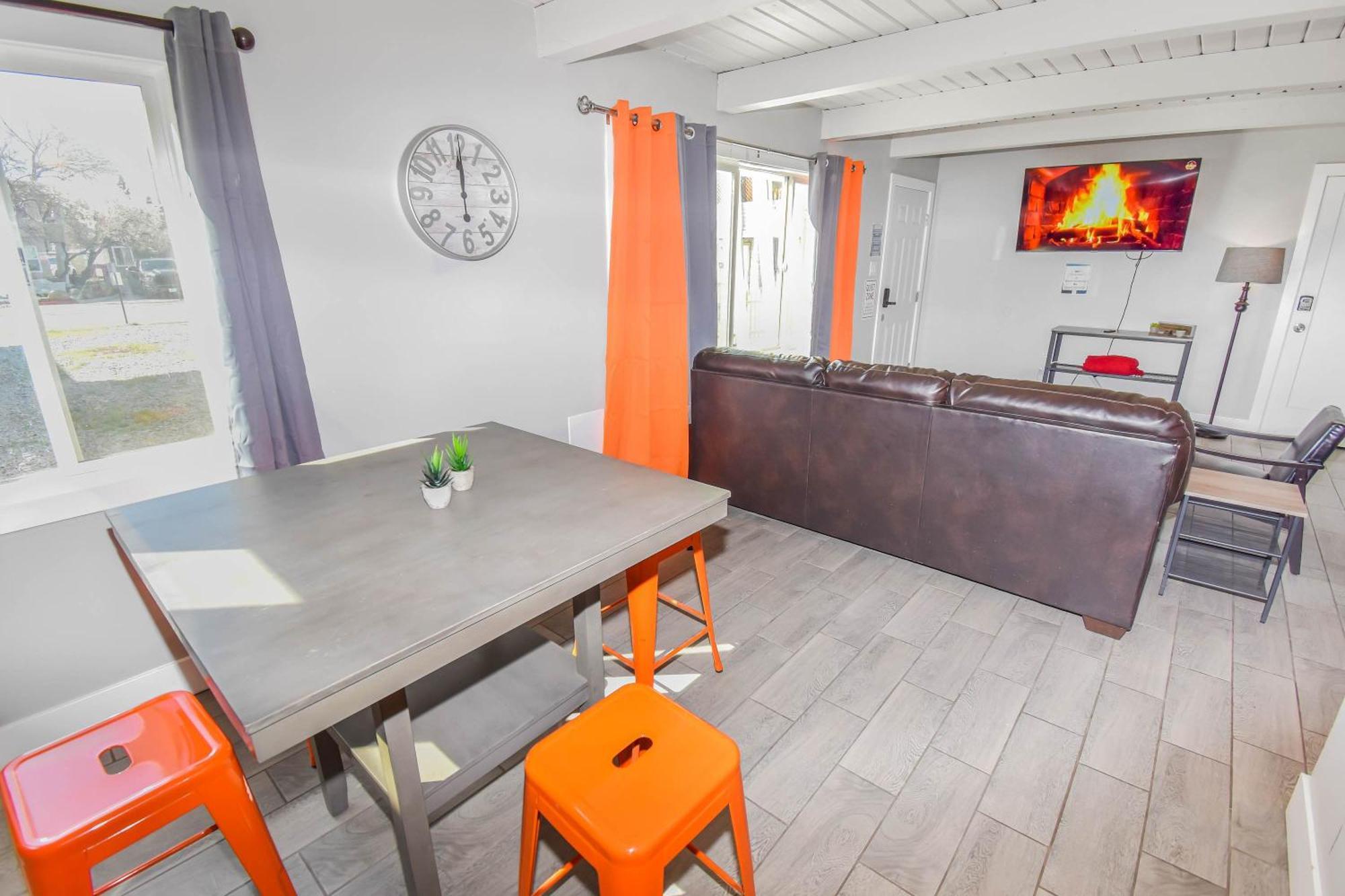 Spacious Cozy Unit Near And Casinos Holiday home Reno