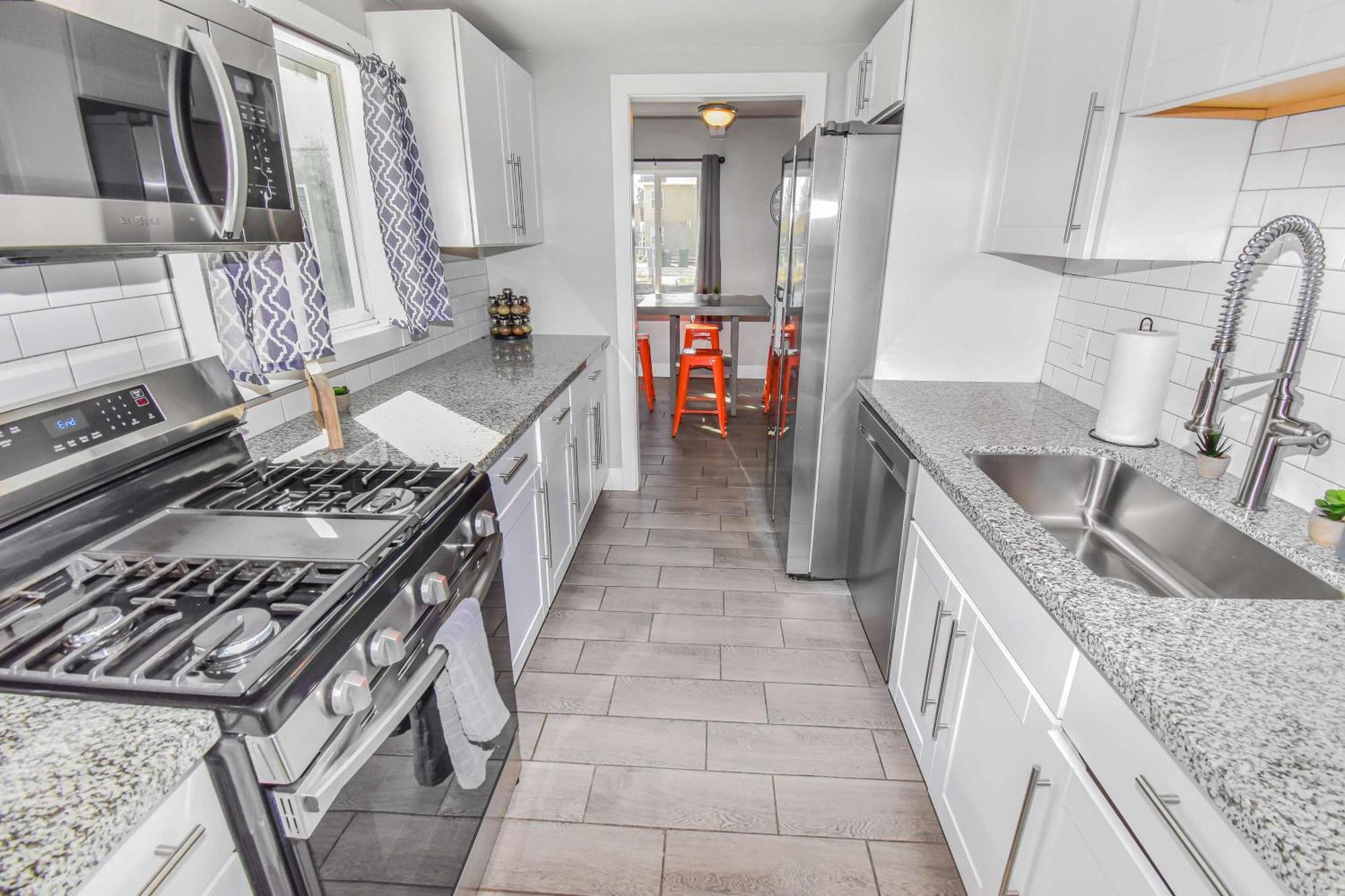 Spacious Cozy Unit Near And Casinos Reno